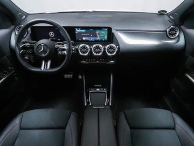 Mercedes-Benz GLA SUV 180 AMG Line Premium auto (8)