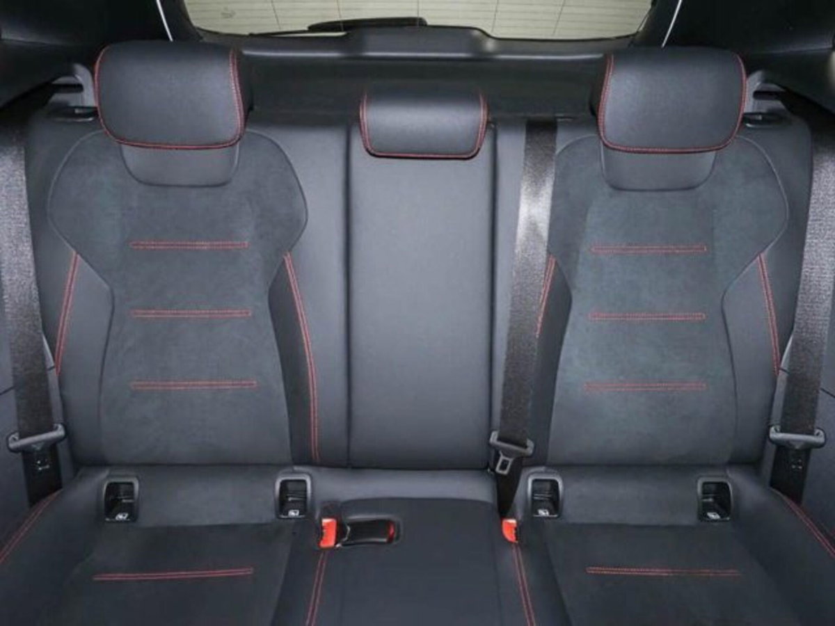 Mercedes-Benz GLA SUV 180 AMG Line Premium auto (9)