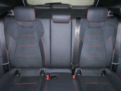 Mercedes-Benz GLA SUV 180 AMG Line Premium auto (9)