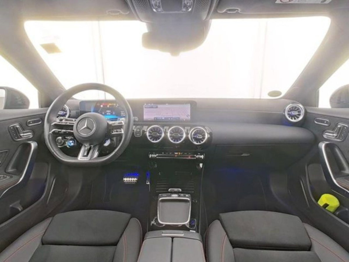 Mercedes-Benz Classe A Sedan AMG 35 AMG Line Premium 4matic auto (6)