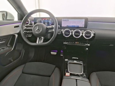 Mercedes-Benz Classe A Sedan 180 AMG Line Premium Plus auto (5)