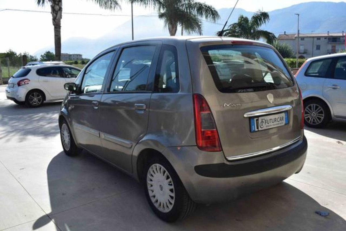 Lancia Musa 1.3 Multijet 16V 90 CV Oro (15)