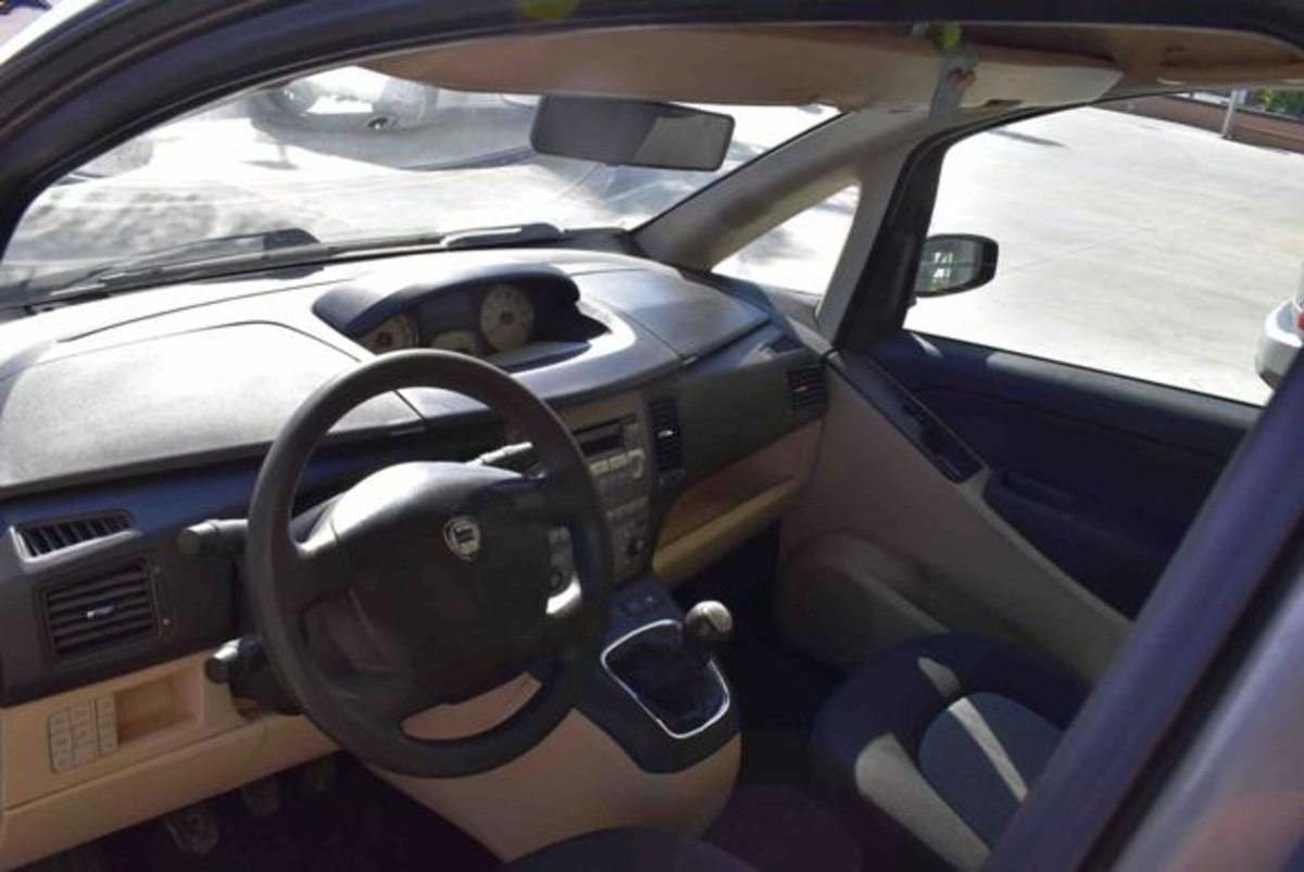 Lancia Musa 1.3 Multijet 16V 90 CV Oro (6)