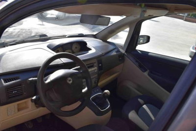 Lancia Musa 1.3 Multijet 16V 90 CV Oro (6)