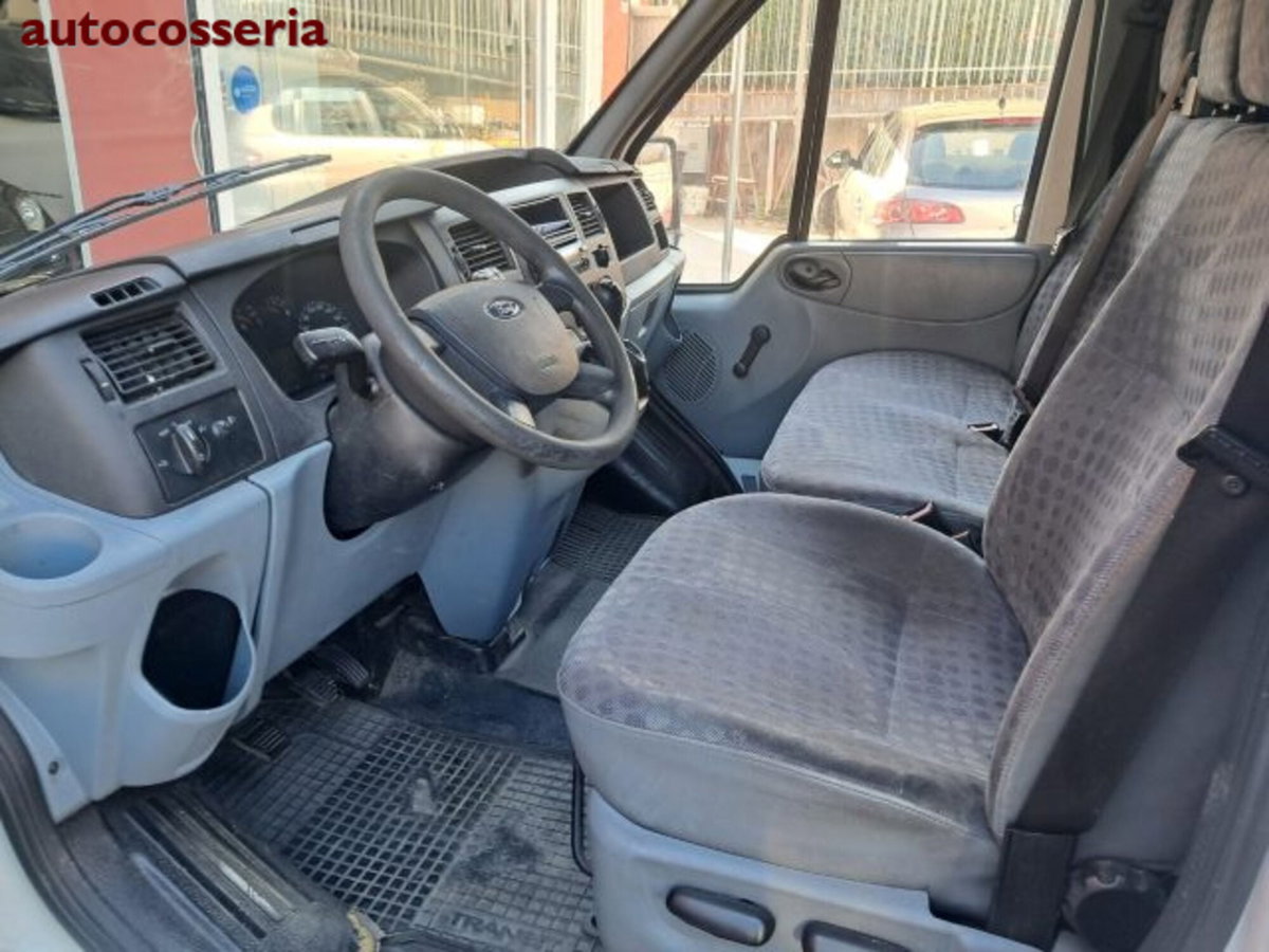 Mitsubishi Pajero 2.5 TDI Metal-top (10)