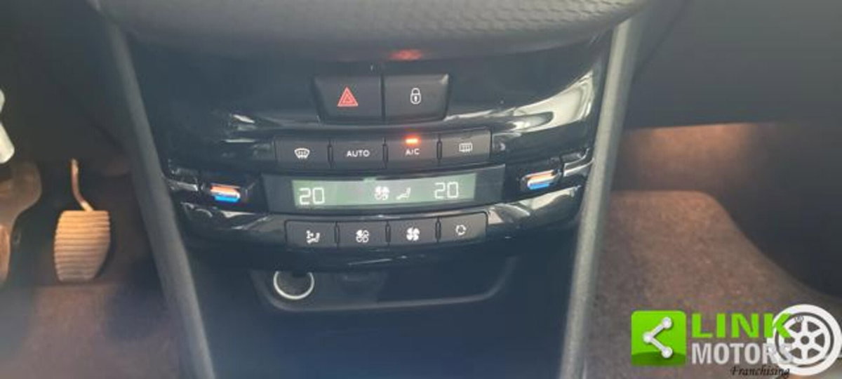 Peugeot 208 82 Stop&Start 5 porte Allure (12)