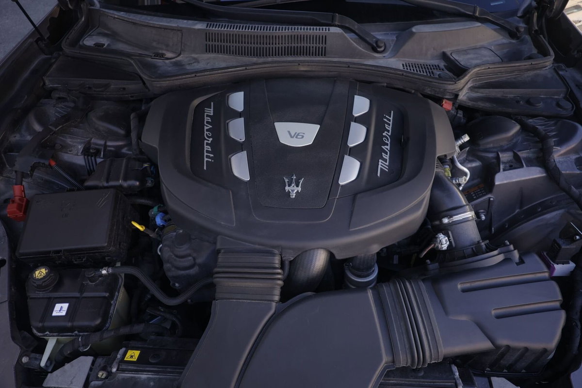 Maserati Ghibli Ghibli V6 Diesel Granlusso (20)