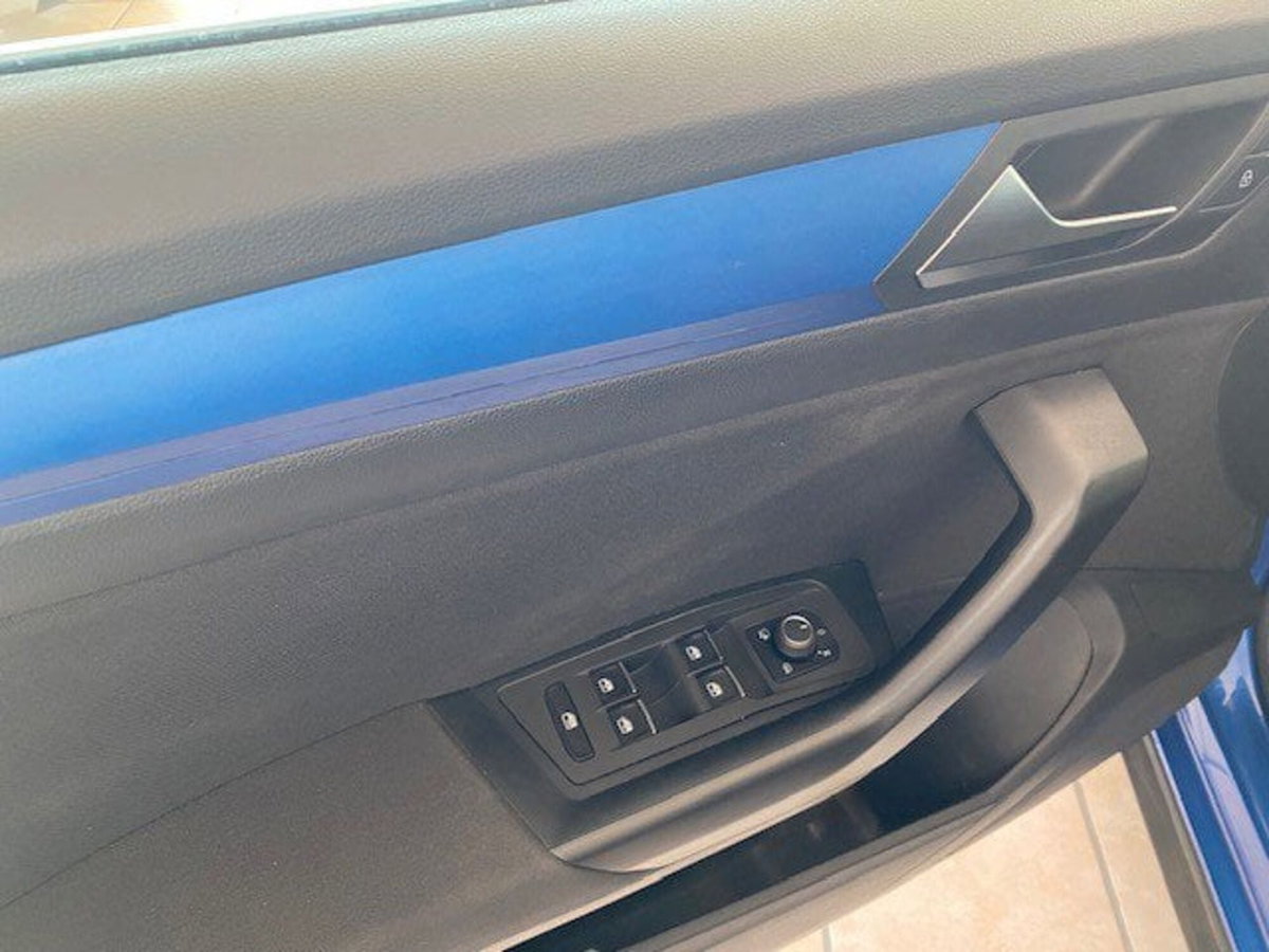 Volkswagen T-Roc 1.0 TSI Style (8)