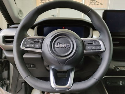 Jeep Avenger 1.2 turbo Summit fwd 100cv (9)
