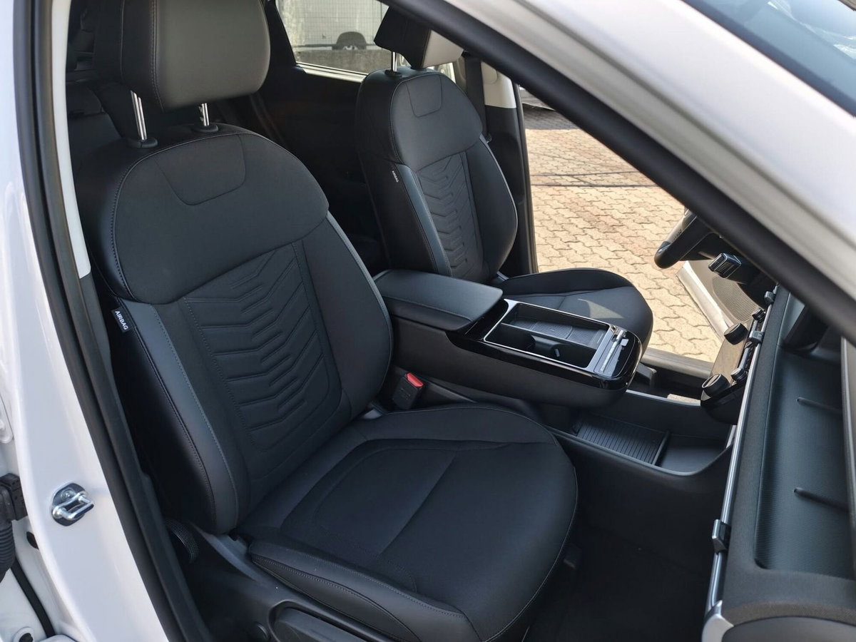 Hyundai Tucson 1.6 hev Exellence 4wd 239cv auto (12)