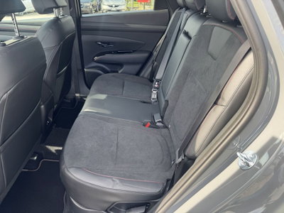 Hyundai Tucson 1.6 hev Xtech 2wd 239cv auto (12)