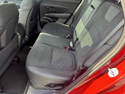 Hyundai Tucson 1.6 hev Xtech 2wd 239cv auto (13)