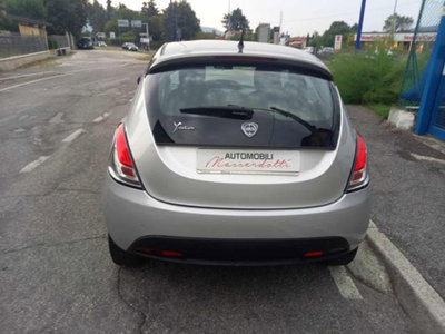 Lancia Ypsilon 0.9 TwinAir 85 CV 5 porte S&S Silver (5)