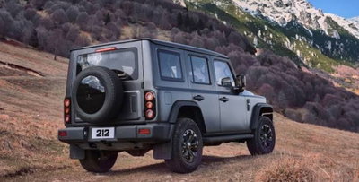 Emc 212 212 2.0 tgdi Adventurer 4wd 8at (2)