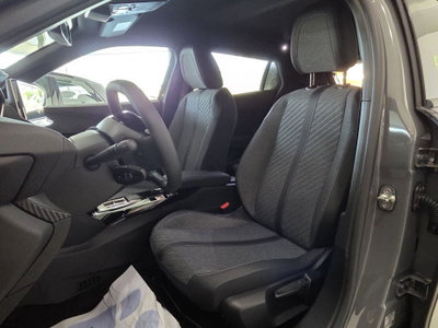 Peugeot 2008 1.2 hybrid Allure 145cv e-dcs6 (9)
