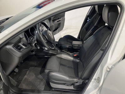 Alfa Romeo Giulietta 1.6 JTDm-2 Exclusive (11)