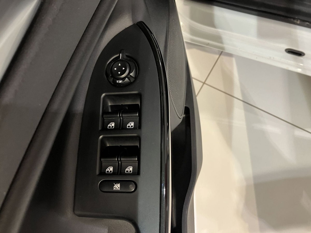 Alfa Romeo Giulietta 1.6 JTDm-2 Exclusive (16)