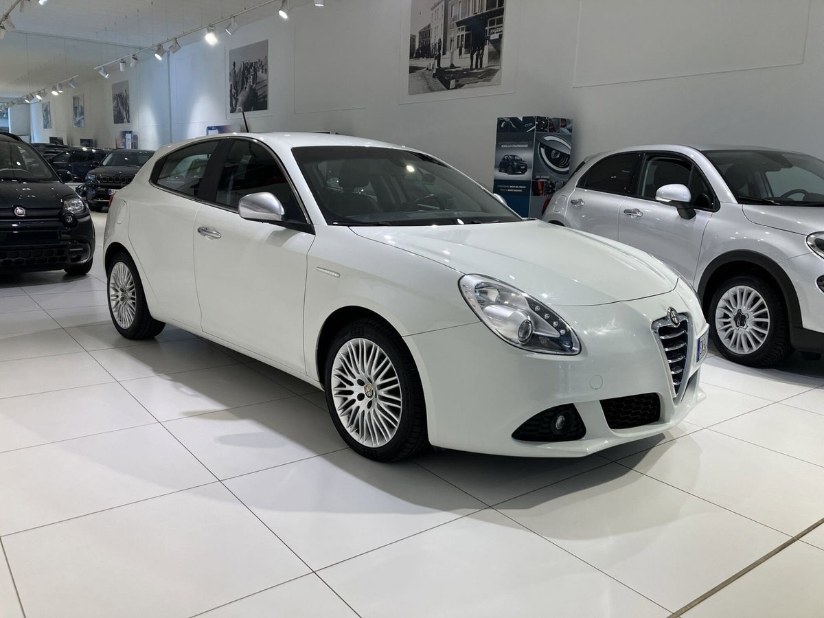 Alfa Romeo Giulietta 1.6 JTDm-2 Exclusive (3)