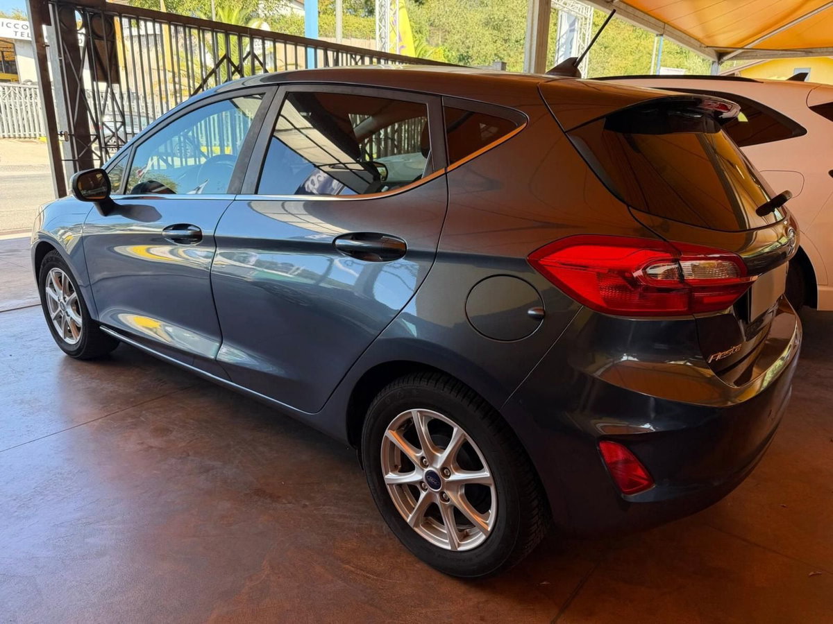 Ford Fiesta 1.0 Ecoboost Hybrid 125 CV 5 porte Titanium (2)