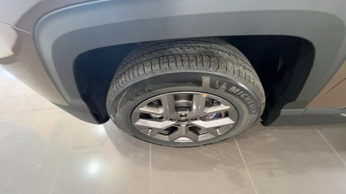 Jeep Compass 1.2 turbo e-hybrid mhev First Edition fwd 145cv edct6 (8)