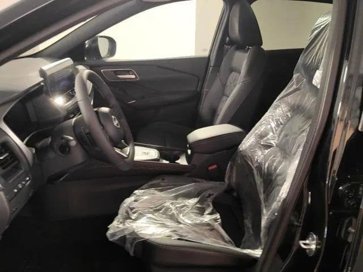 Nissan Qashqai 1.3 mhev Tekna 2wd 158cv (13)