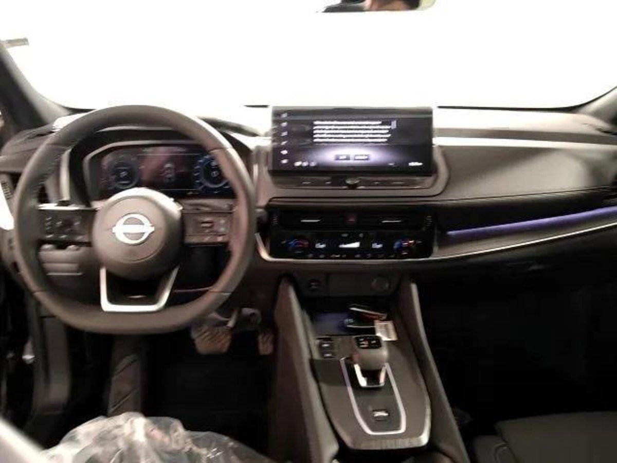 Nissan Qashqai 1.3 mhev Tekna 2wd 158cv (15)