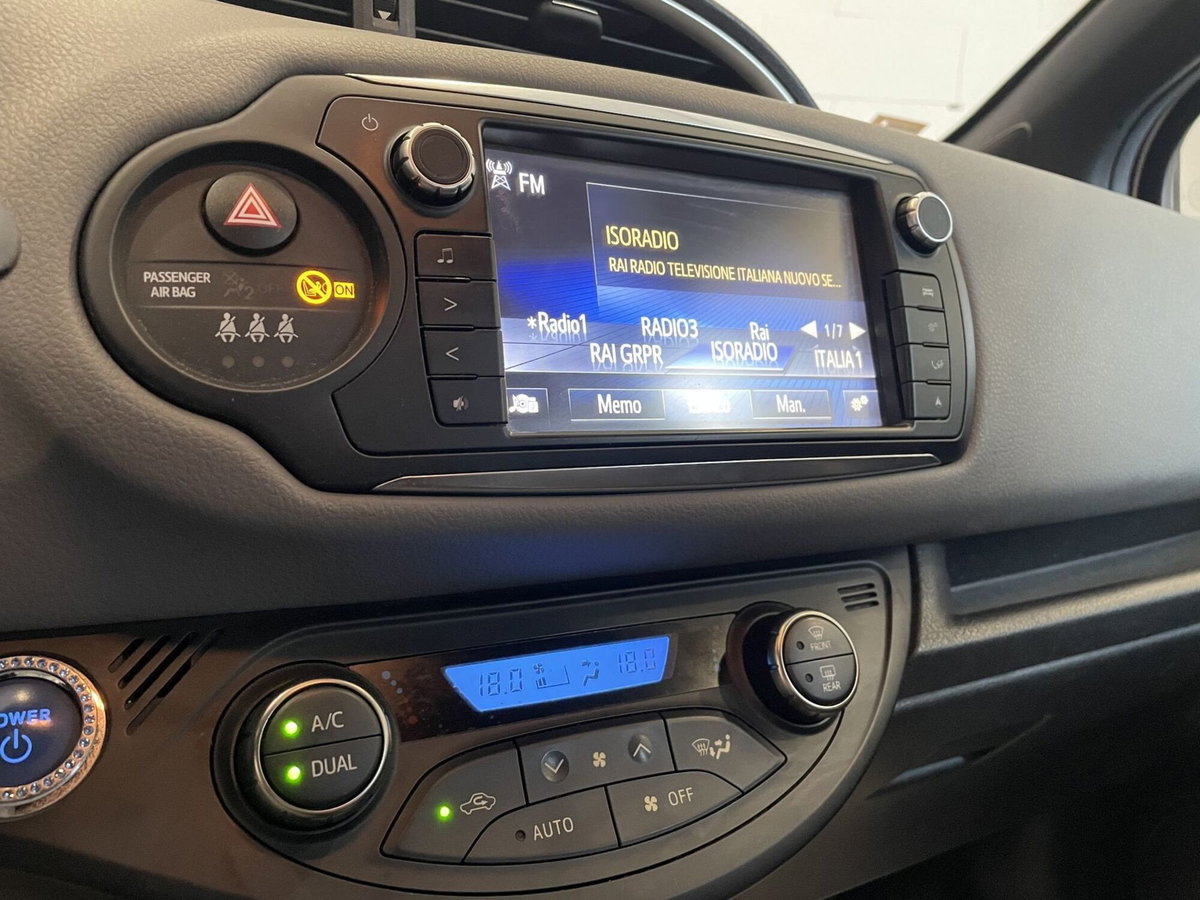 Toyota Yaris 1.5 Hybrid 5 porte Style (13)