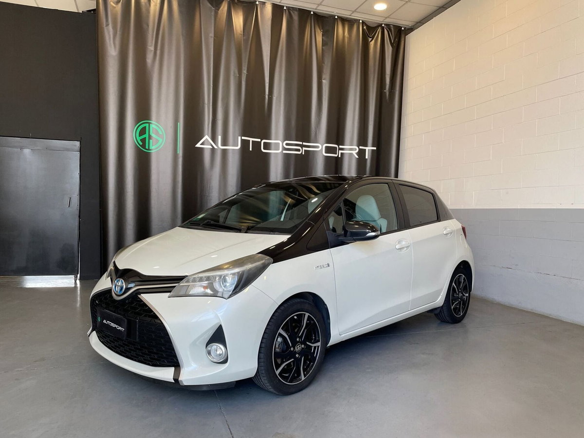 Toyota Yaris 1.5 Hybrid 5 porte Style (3)