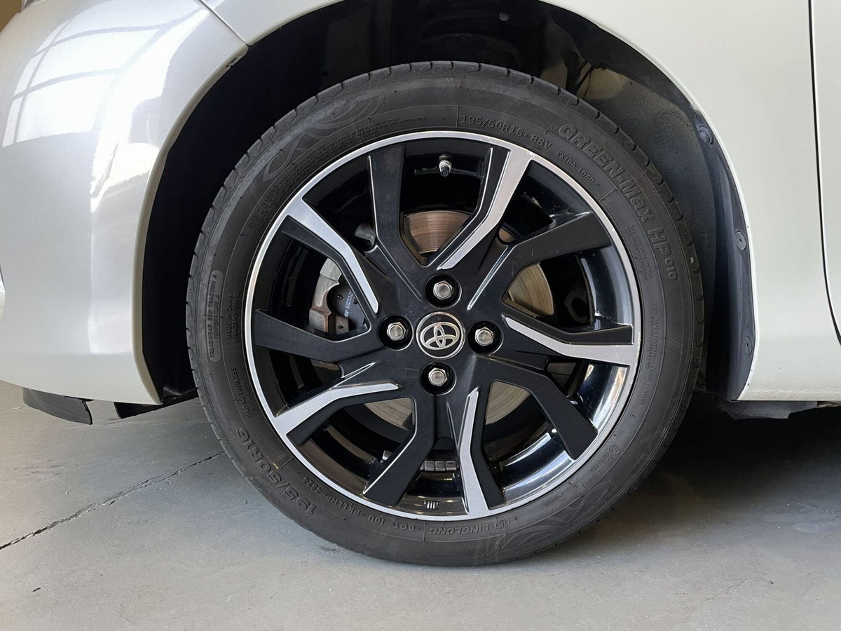 Toyota Yaris 1.5 Hybrid 5 porte Style (8)