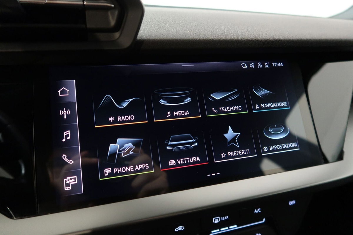 Audi A3 Sportback 30 TFSI (18)