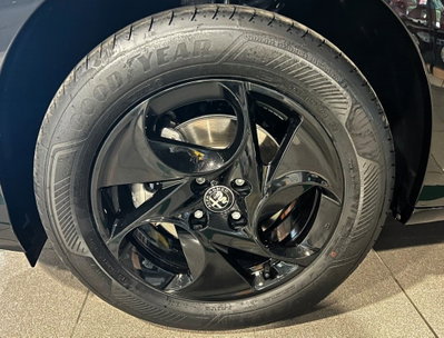 Alfa Romeo Junior 1.2 ibrida Q4 Ti 145cv edct6 (8)