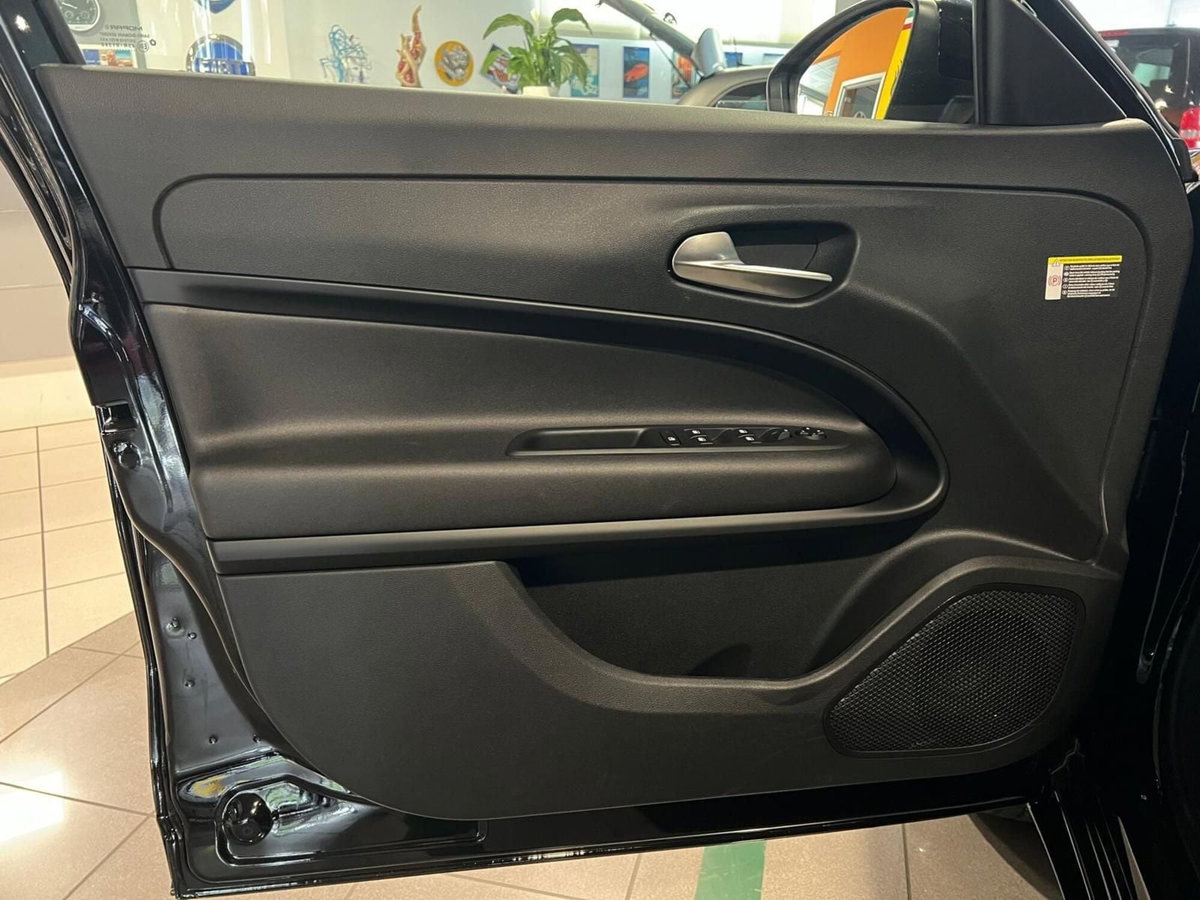Alfa Romeo Junior 1.2 ibrida Q4 Ti 145cv edct6 (9)