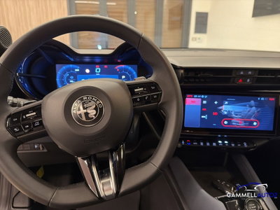 Alfa Romeo Junior 1.2 ibrida 145cv edct6 (14)