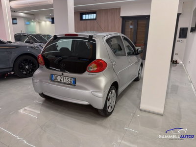 Toyota Aygo 1.0 12V VVT-i 3 porte (6)