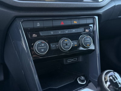 Volkswagen T-Roc 1.0 tsi Style 115cv (14)