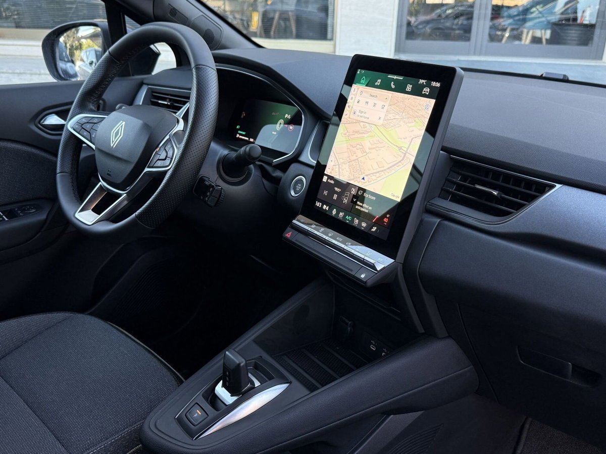 Renault Symbioz 1.3 mild hybrid Techno 140cv auto (17)