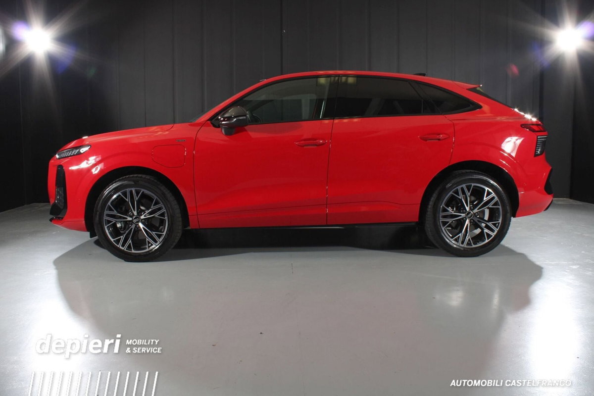 Audi Q3 Sportback 1.5 e-hybrid S line edition 272cv stronic (4)