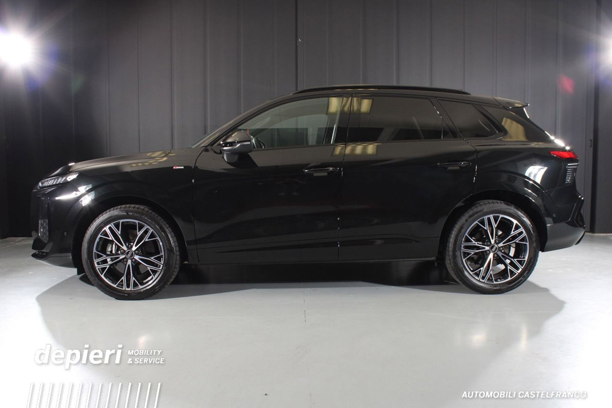 Audi Q3 Sportback 2.0 tfsi S line edition quattro 204cv s-tronic (4)