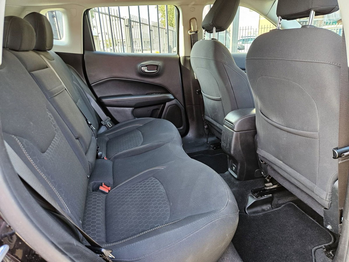 Jeep Compass 1.6 Multijet II 2WD Longitude (12)