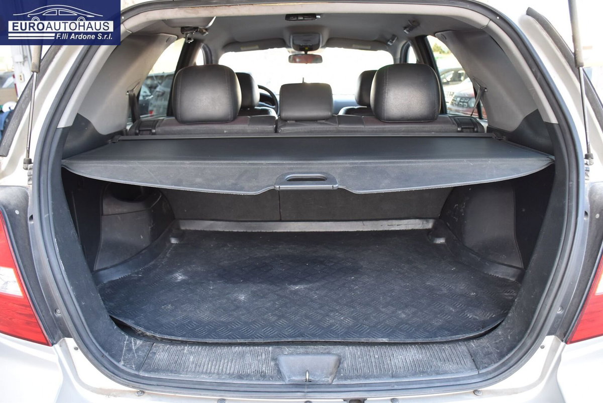 Kia Sorento 2.5 16V CRDI VGT 4WD Active (14)