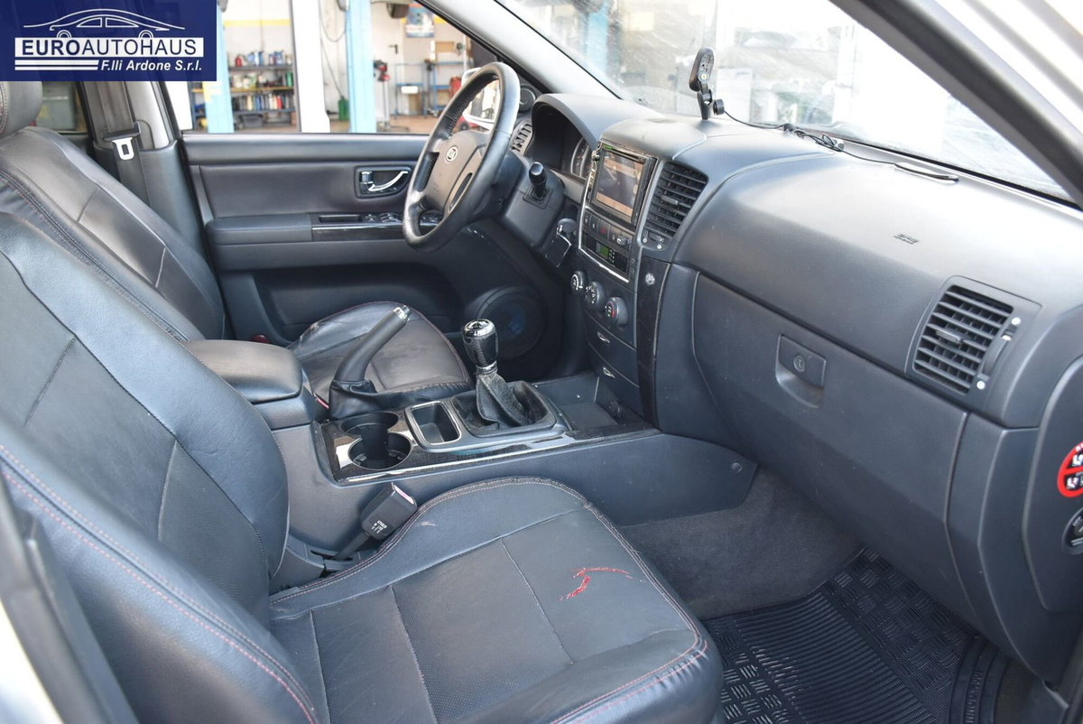 Kia Sorento 2.5 16V CRDI VGT 4WD Active (16)