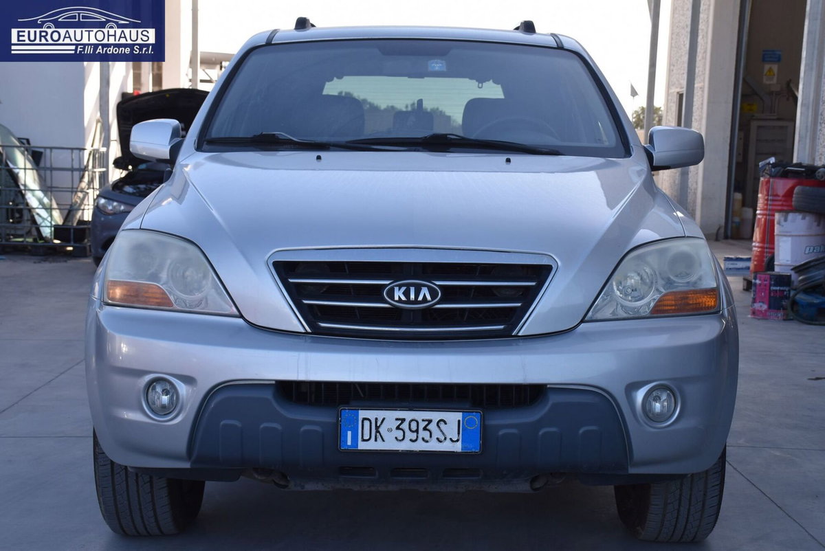 Kia Sorento 2.5 16V CRDI VGT 4WD Active (2)