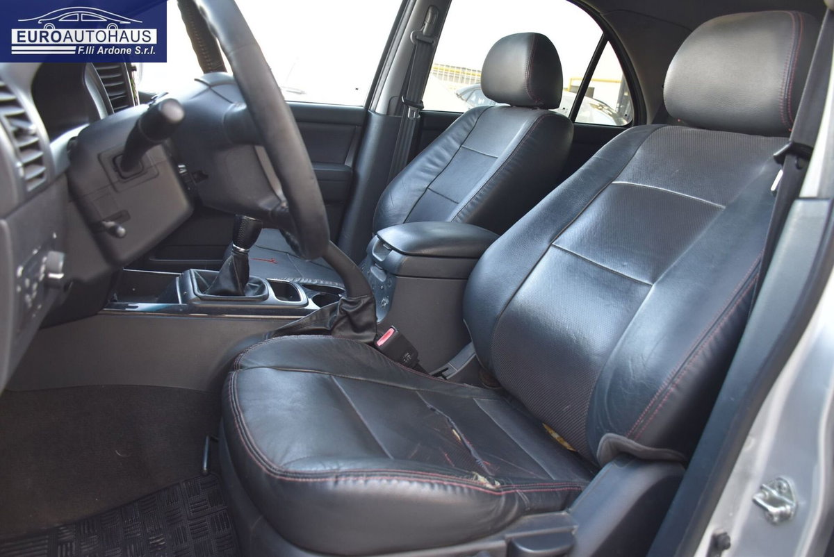 Kia Sorento 2.5 16V CRDI VGT 4WD Active (8)