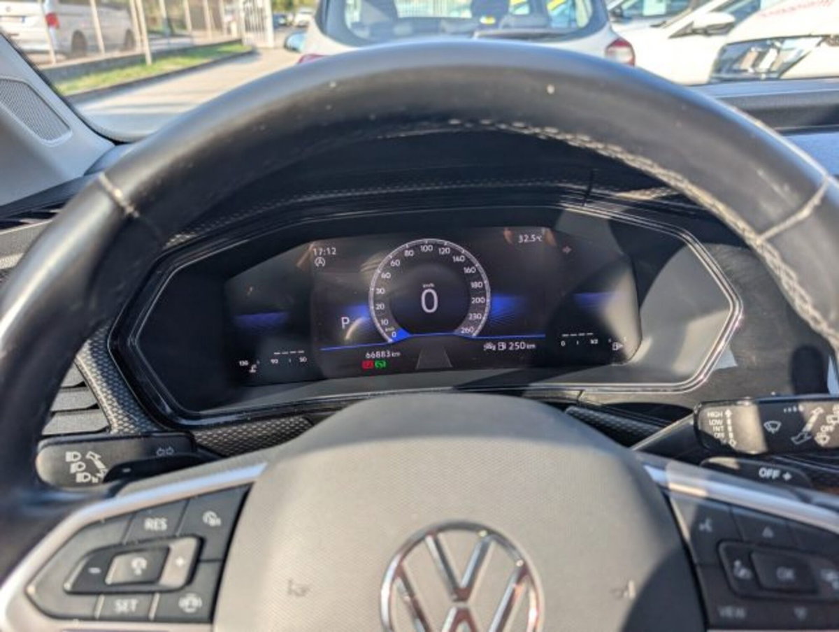 Volkswagen T-Cross 1.0 TSI 110 CV DSG Style (17)