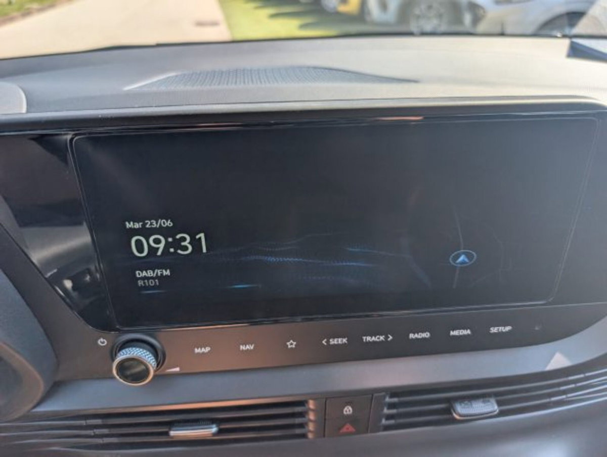 Hyundai i20 1.0 t-gdi Connectline 90cv dct (12)