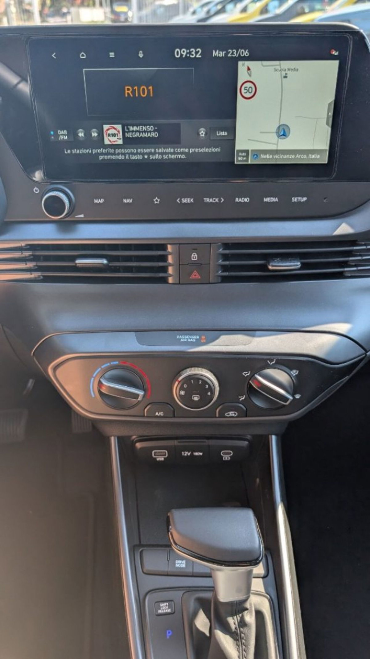 Hyundai i20 1.0 t-gdi Connectline 90cv dct (14)
