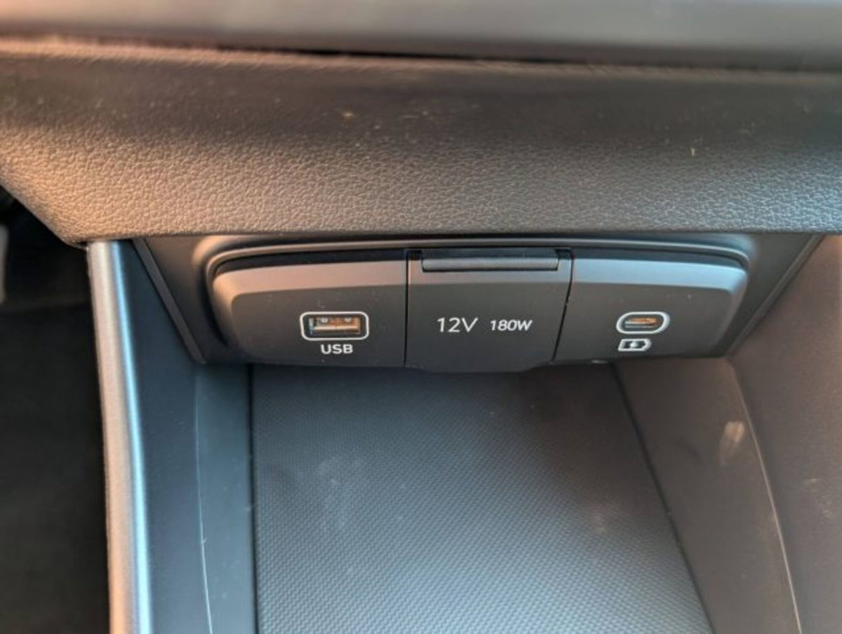 Hyundai i20 1.0 t-gdi Connectline 90cv dct (16)