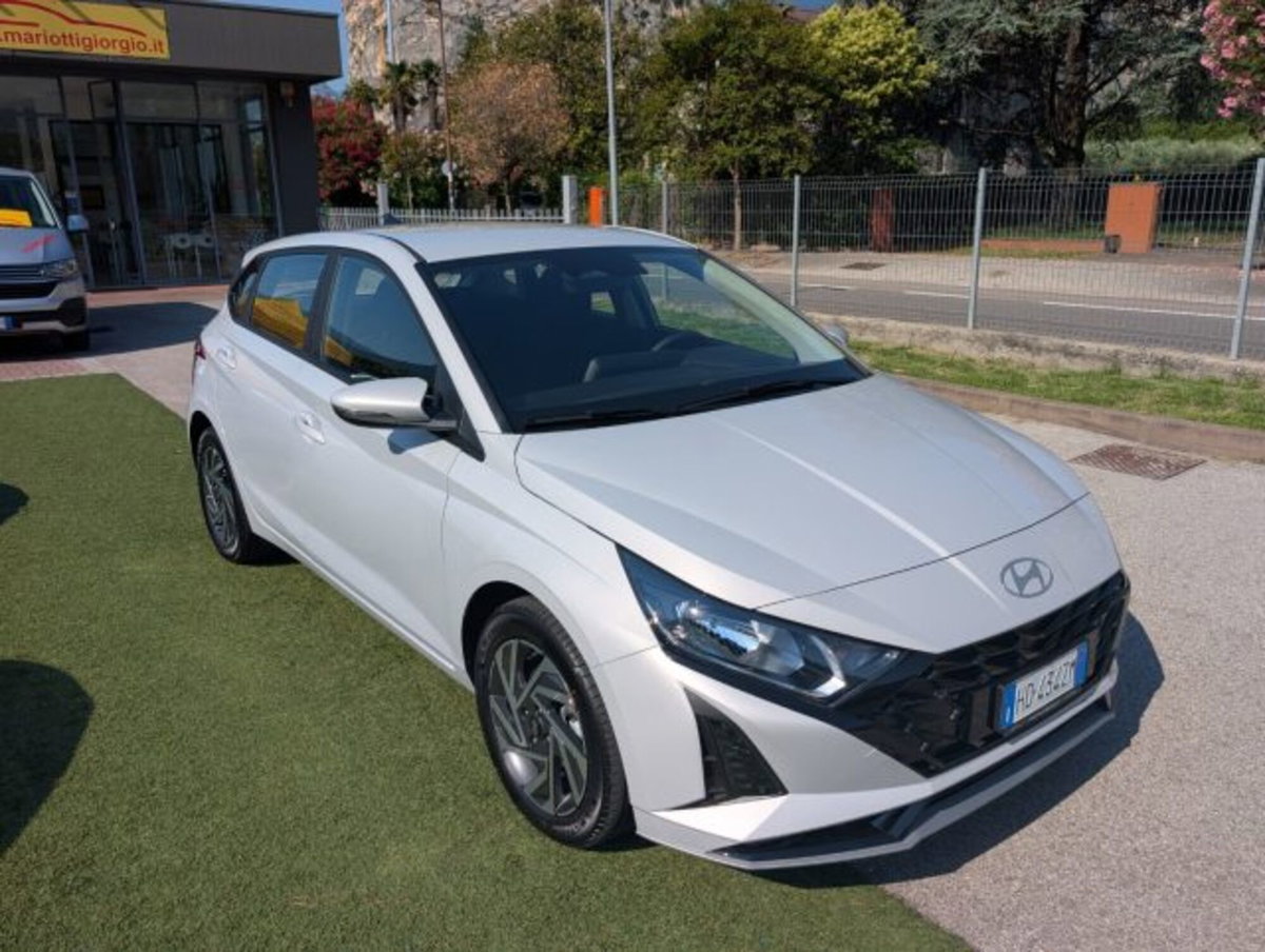 Hyundai i20 1.0 t-gdi Connectline 90cv dct (8)