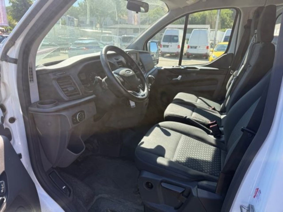 Ford Tourneo Custom 310 2.0 TDCi 105CV PC Trend (8)