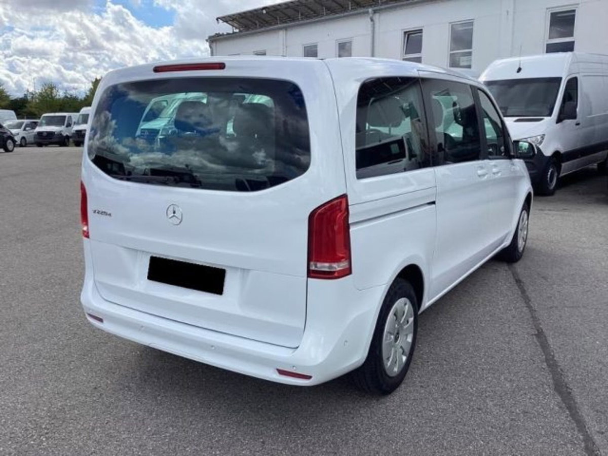 Mercedes-Benz Classe V 220 d Executive Compact (4)